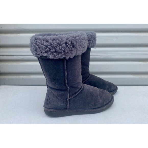 BEARPAW Tall Woman’s Size 8 Gray Suede Upper Sheepskin Wool Lined Boots Slip-On - Picture 11 of 16